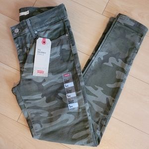 NWT* Levis 711 Skinny Ankle,  Camo